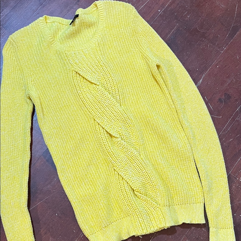 🌻3/$15🌻 Talbots Bright Yellow Cable-Front Crewneck Sweater - Picture 2 of 7